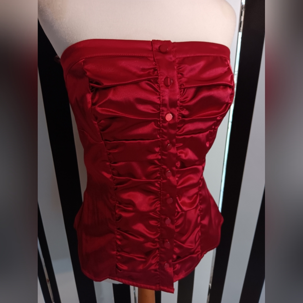 Red Miss Bisou Top - Picture 10 of 10